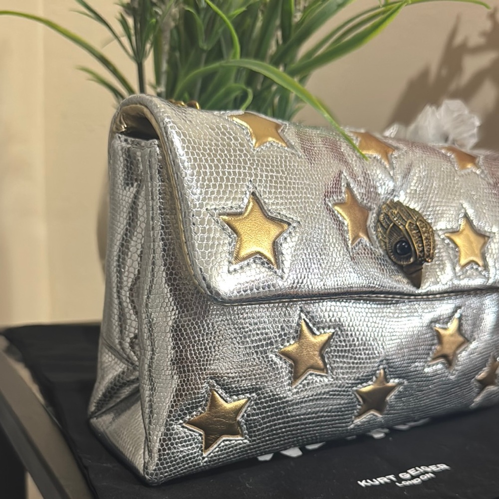 ❤️🍇🍇Host Pick Kurt Geiger Silver and Gold Shoulder Bag 🍇🍇 - Picture 11 of 15
